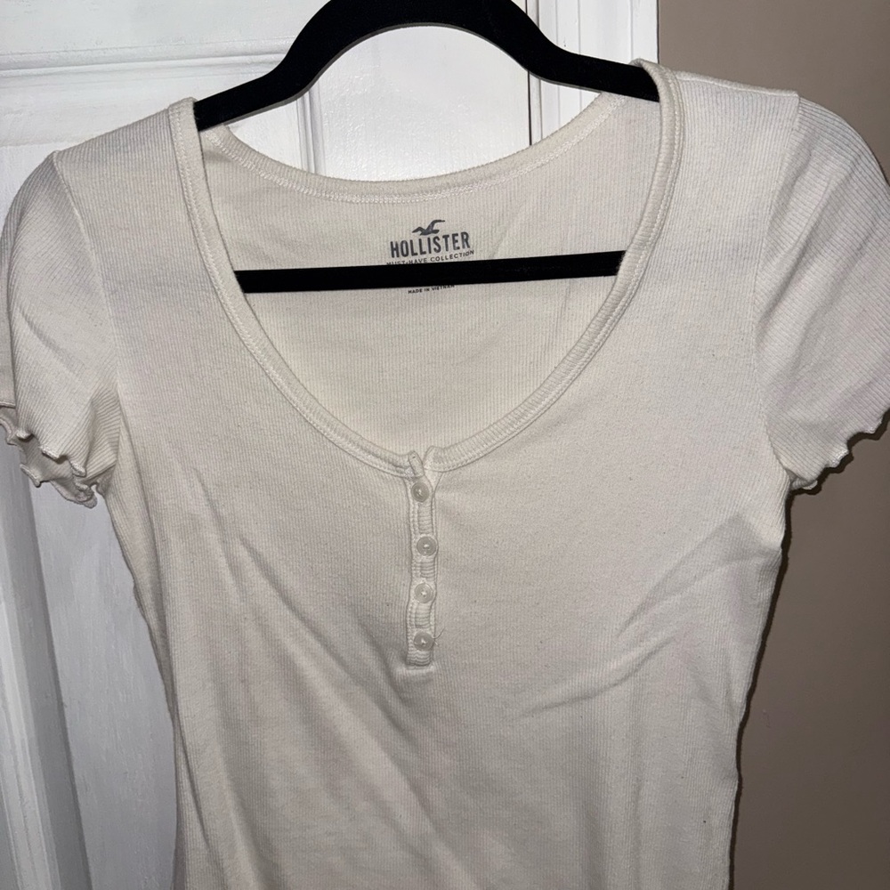 Hollister Women's White Short Sleeve Henley